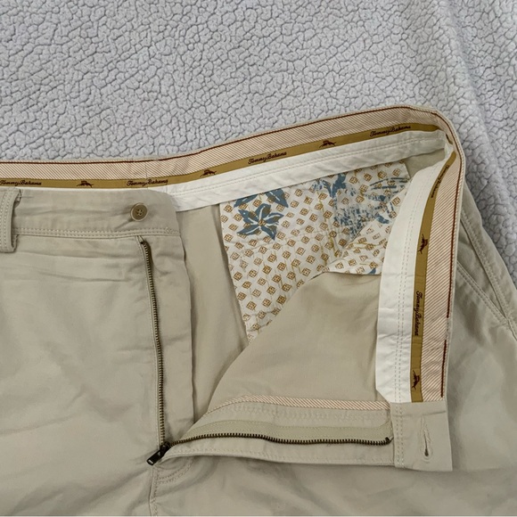 Tommy Bahama Mens 42 Stone Khaki Shorts Coastal Classic Preppy Cotton Blend - Picture 3 of 11